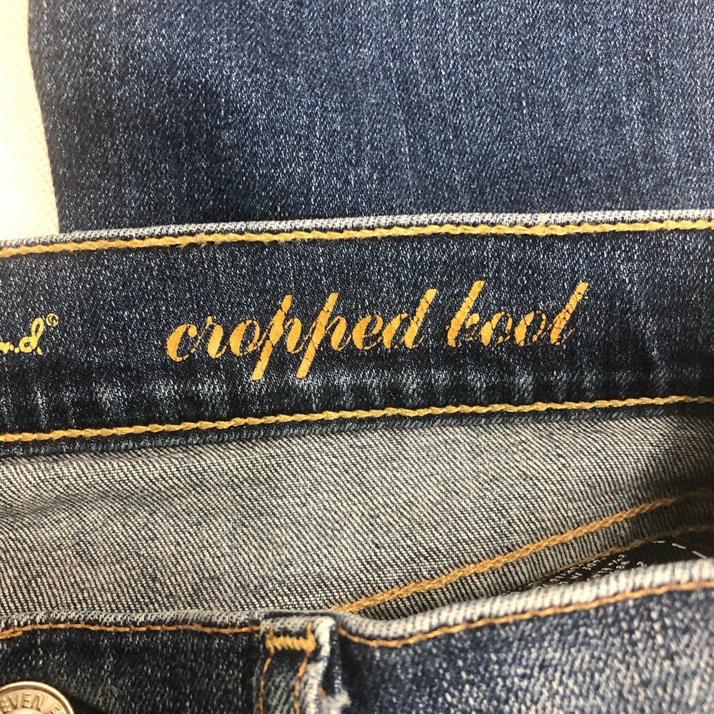 Seven for All Mankind Cropped Bootcut Denim Jeans - Picture 6 of 11